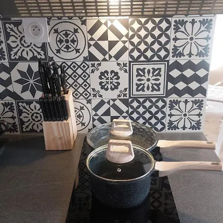 Le Reverbere, De Lectoure